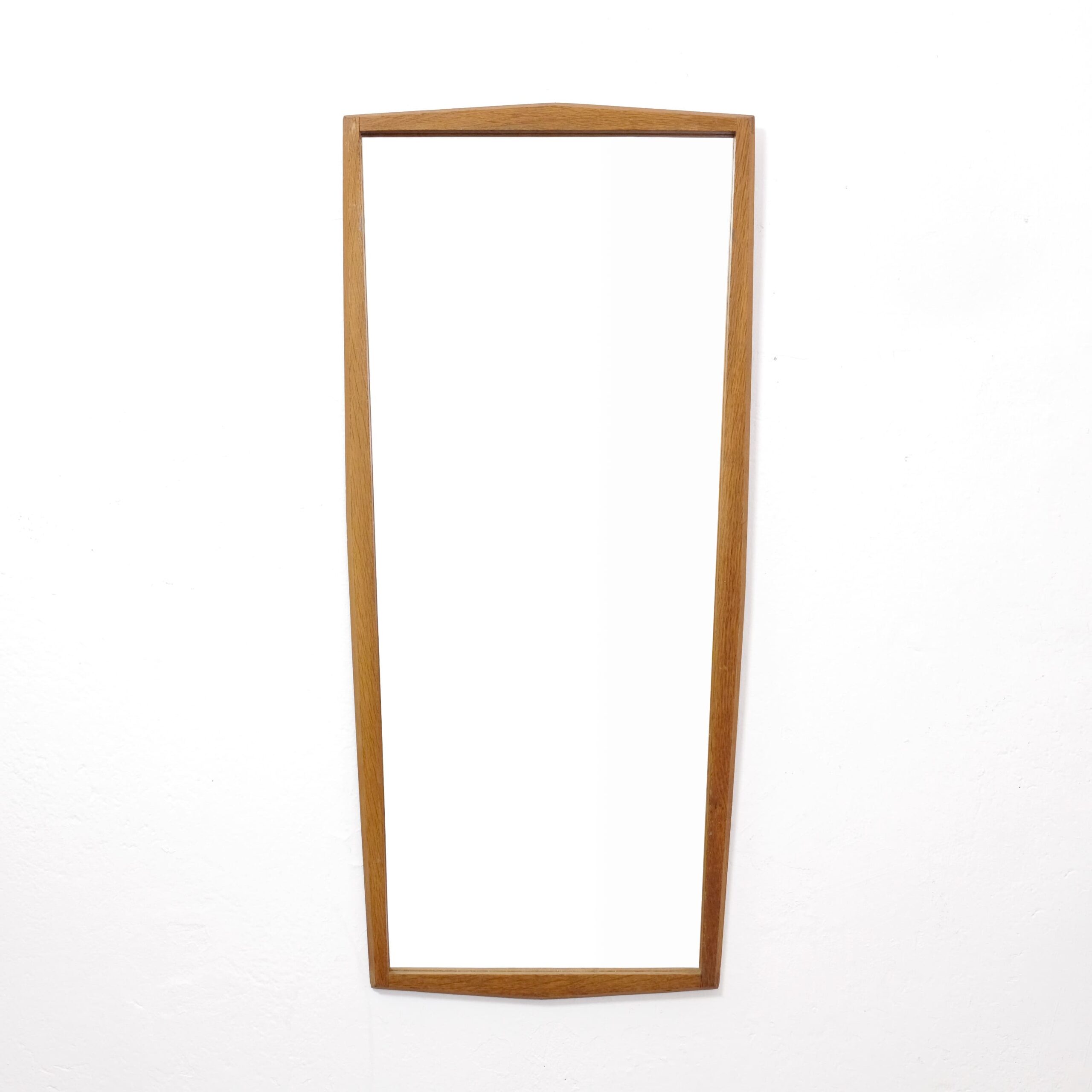 Oak mirror from the sixties, 84 x 38.5 cm.